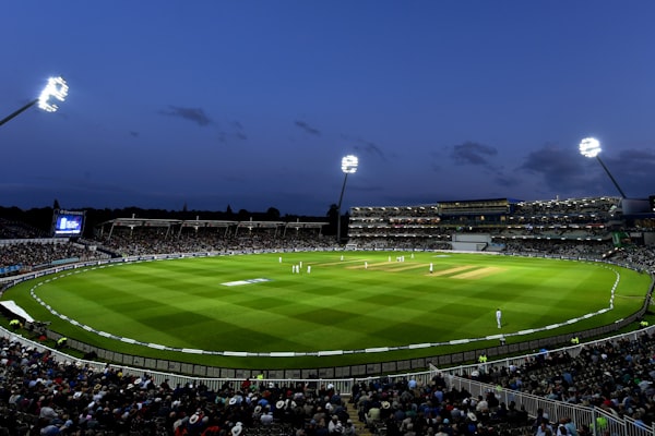 金球奖奖杯特写 - 年度最佳球员评选前瞻